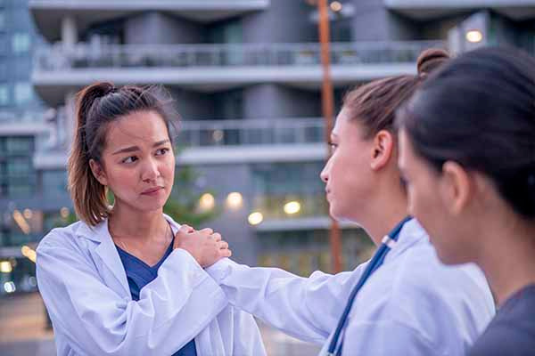 female_physician_group